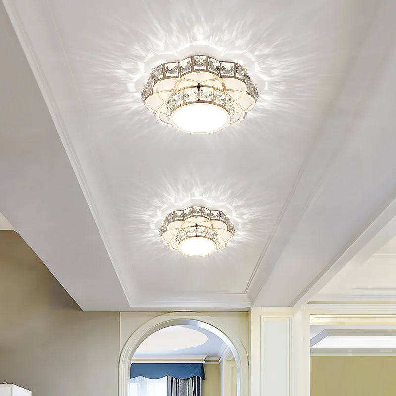 Plafonnier moderne en cristal design floral pour tous les espaces Léandre Chant - Reflets Étincelants & Décor Élégant