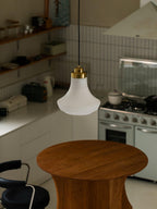 Solara Suspension en Verre Opale Canneleur Cloche Laiton Vintage - Neutralighting
