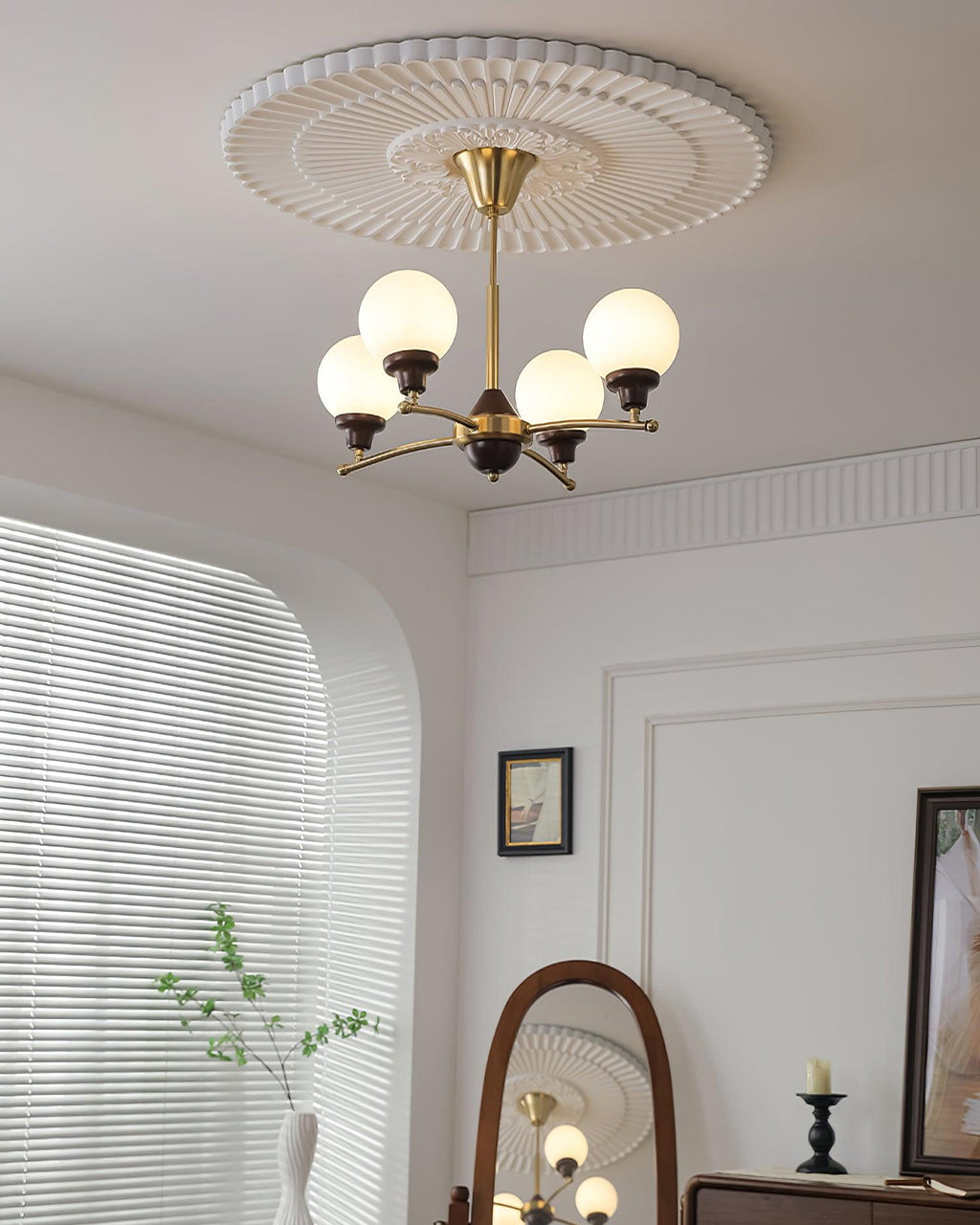 Sciolari Lustre Bois de Noyer Bras Courbés - Neutralighting