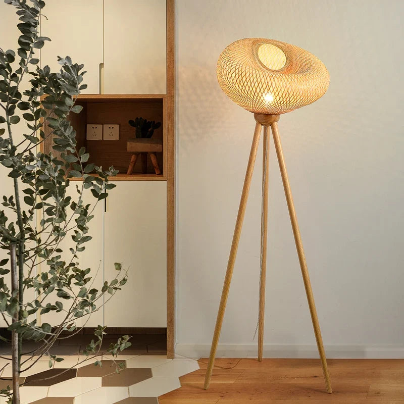 Lampadaire — Japonais retro art en bambou pour intérieur élégant