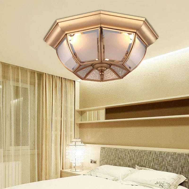 Plafonnier moderne en cuivre pour un éclairage élégant Yuna Récital - Une Présence Décorative Raffinée