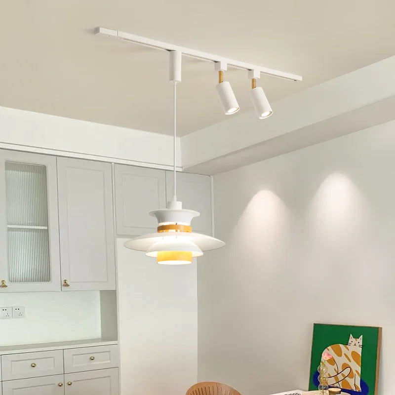 Suspension led en bois pour table à manger nordique Jules Unisson - Une Présence Sobre et Élégante