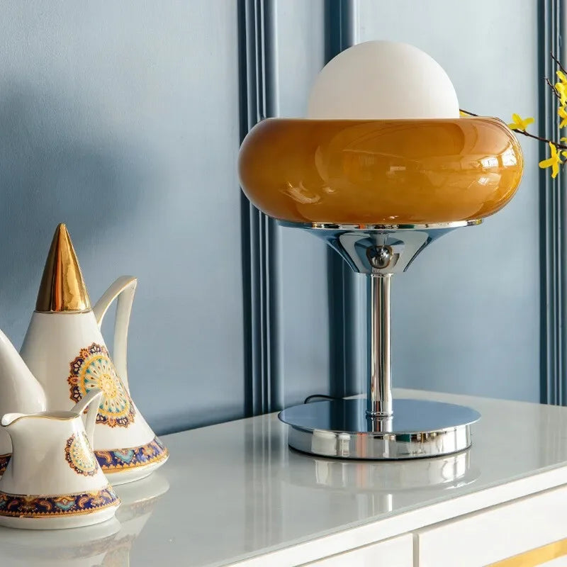 lampe à poser moderne de styliste pour décoration rétro