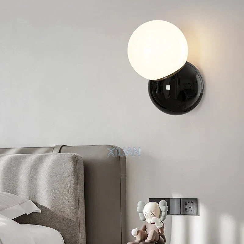 Applique murale — Boule ronde nordique pour éclairage de chambre à coucher crème blanc jaune lampe de chevet salon allée couloir hôtel escalier