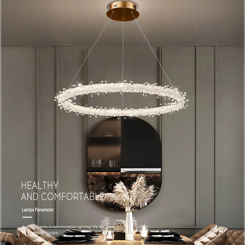 Lustre — Moderne en cristal design pour décoration intérieure élégante