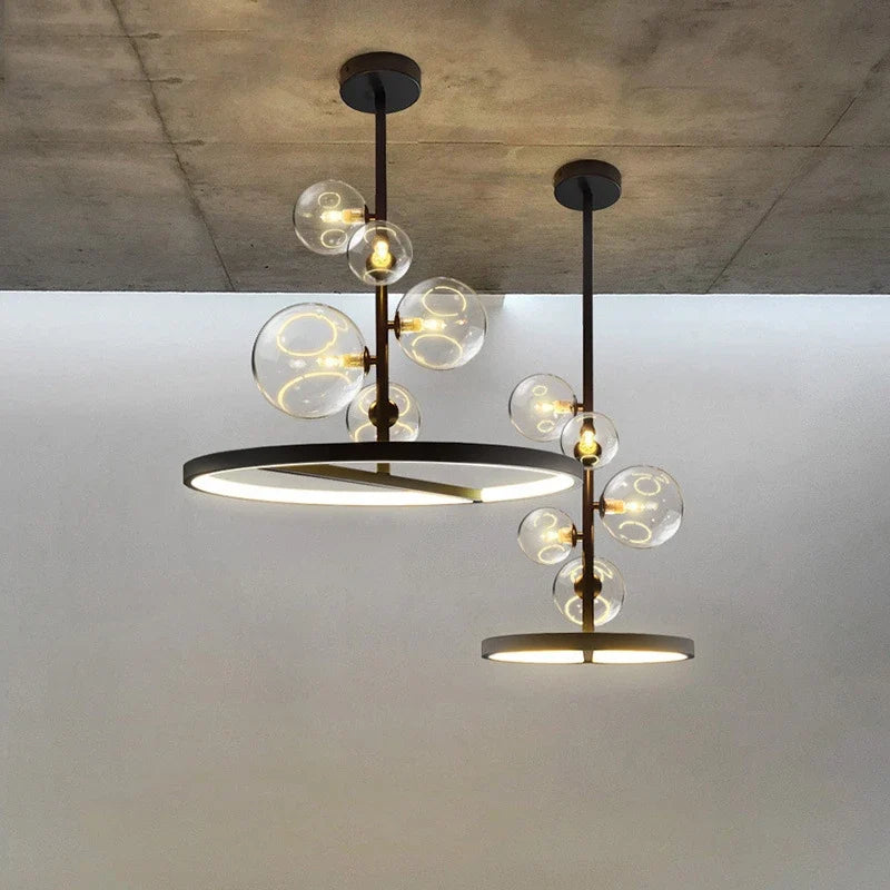 Lustre — Moderne en verre transparent avec bulles en métal