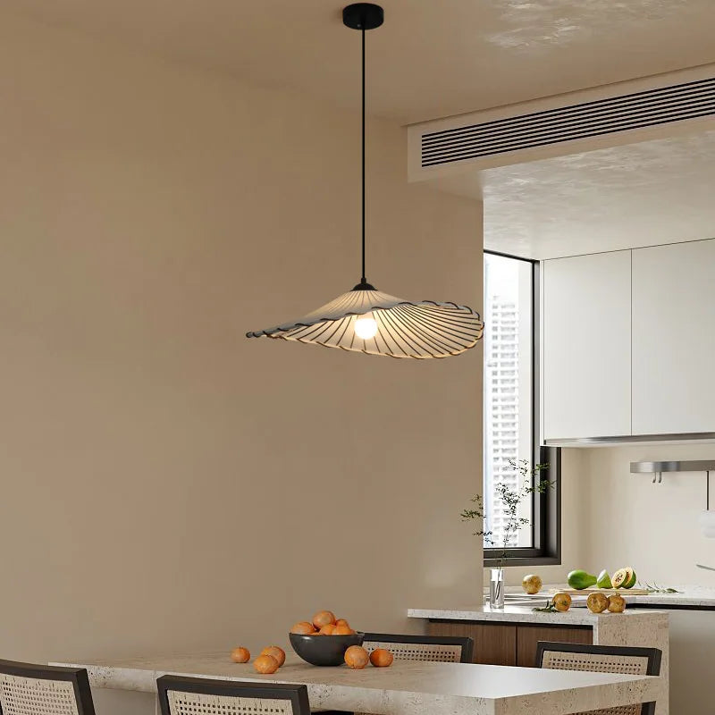 Suspension LED nordique en tissu, coton et lin, forme chapeau, style wabi-sabi pour salon et chambre – Néolys Épure