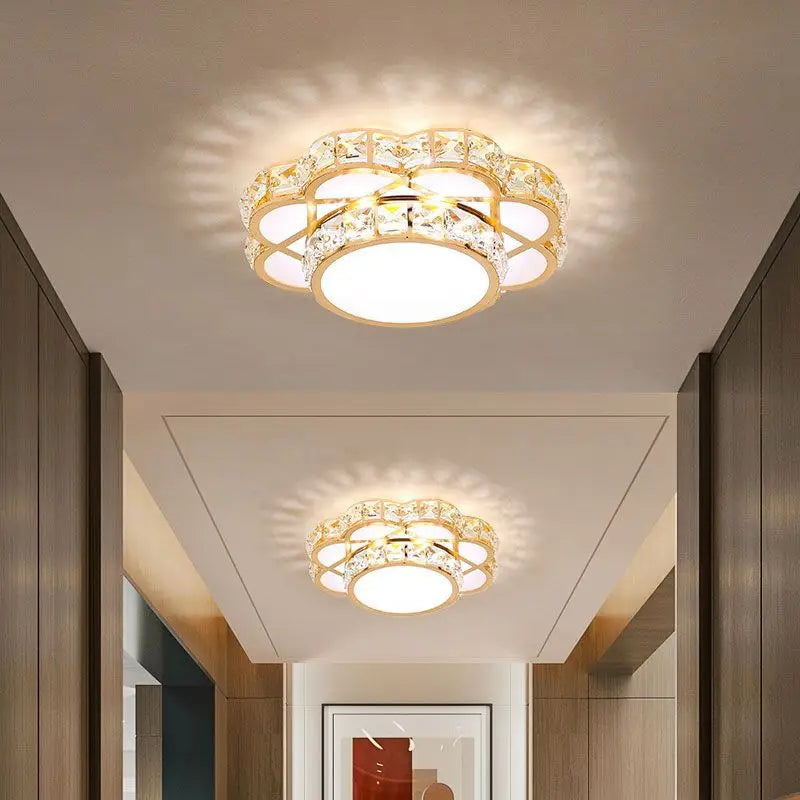 Plafonnier moderne en cristal design floral pour tous les espaces Léandre Chant - Reflets Étincelants & Décor Élégant