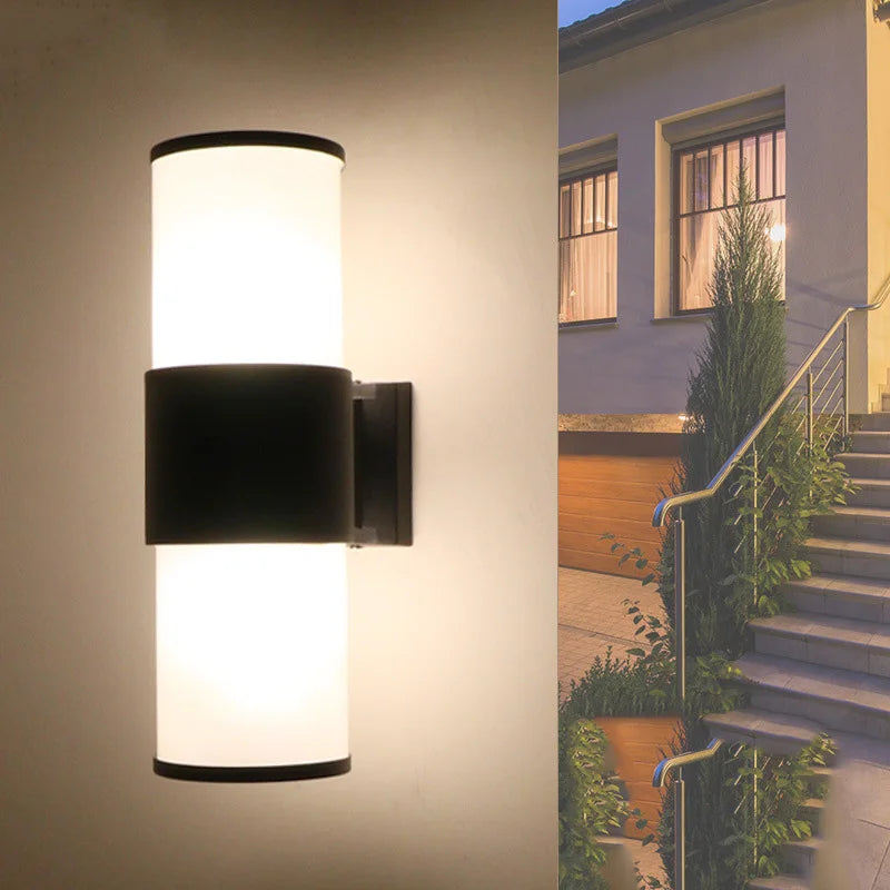 Applique murale — Extérieure avec verre et design moderne