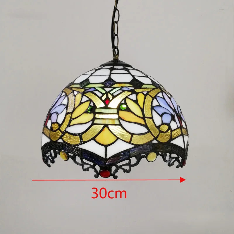 Lustre tiffany vitrail style méditerranéen pour intérieur élégant Héloïse Alizé en Verre - Reflets Délicats & Élégance Visuelle