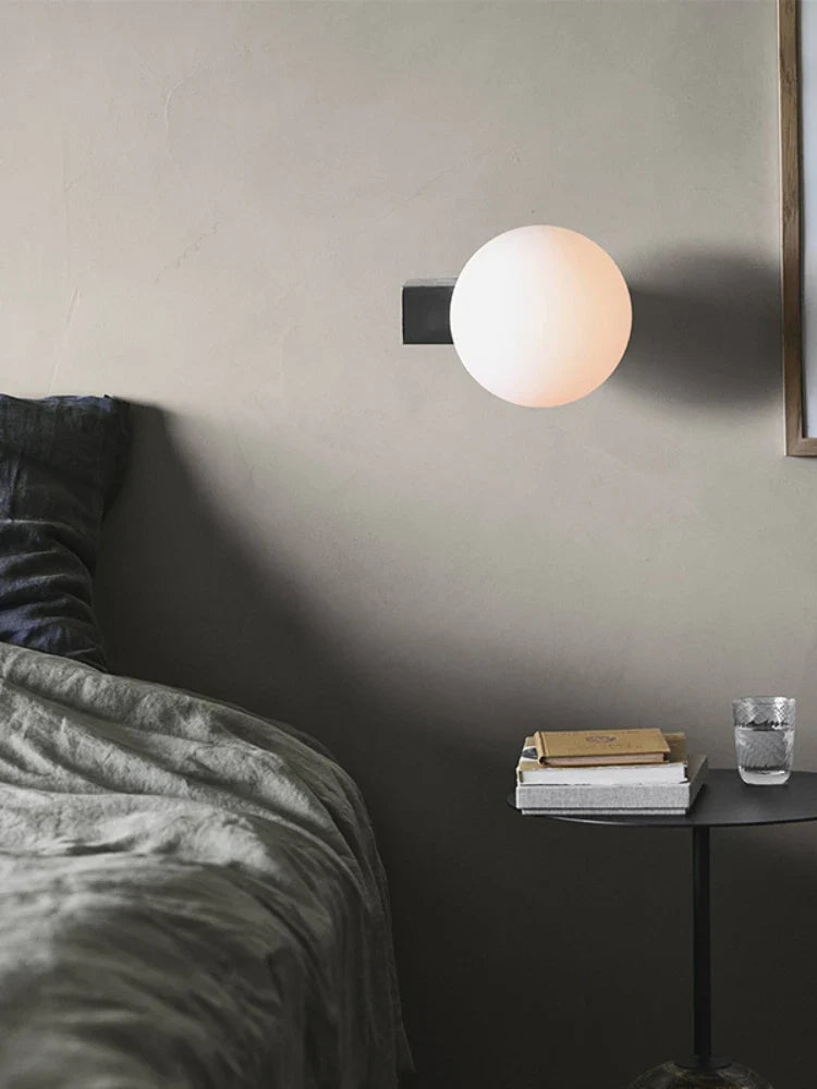 Applique murale minimaliste en acier inoxydable pour intérieur moderne Yvonne Souffle - Lignes Épurées & Atmosphère Sereine