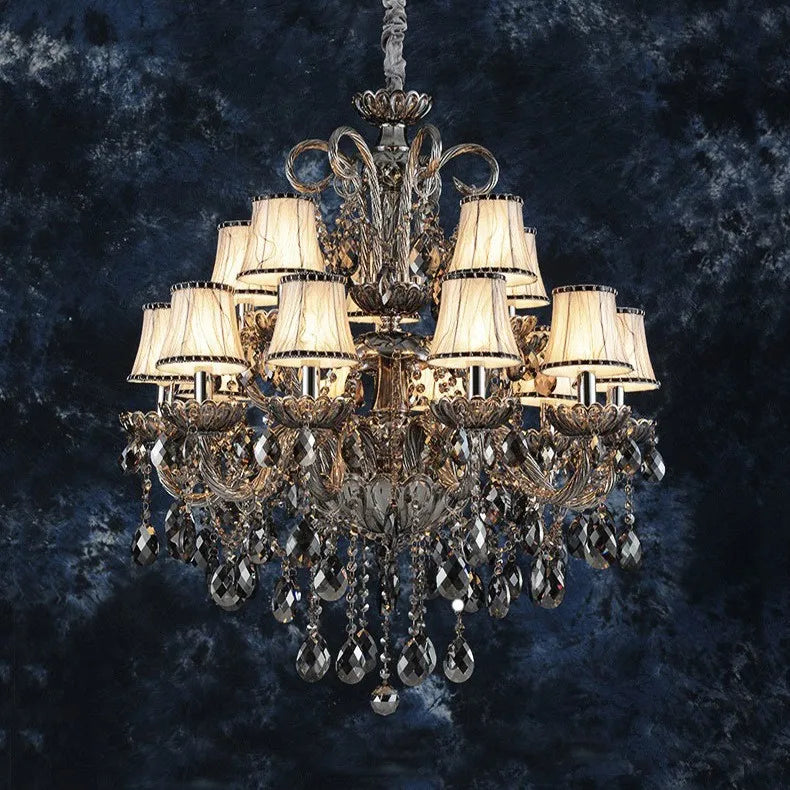 Lustre — En cristal pour éclairage moderne et élégant