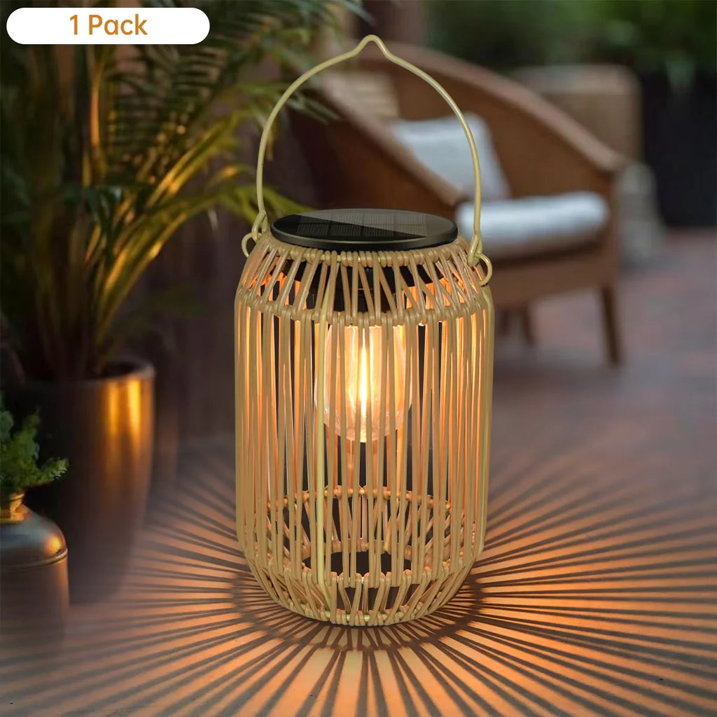 Lanterne solaire bohème en rotin à suspendre pour jardin – Rothéa