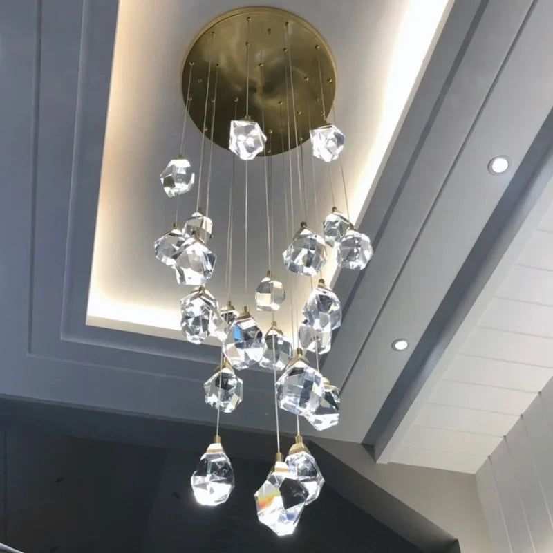 Lustre — En cristal de diamant de luxe escalier grand salon