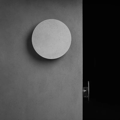 Applique murale industrielle en ciment design nordique pour décoration intérieure Félix Nocturne - Une Présence Sobre et Élégante