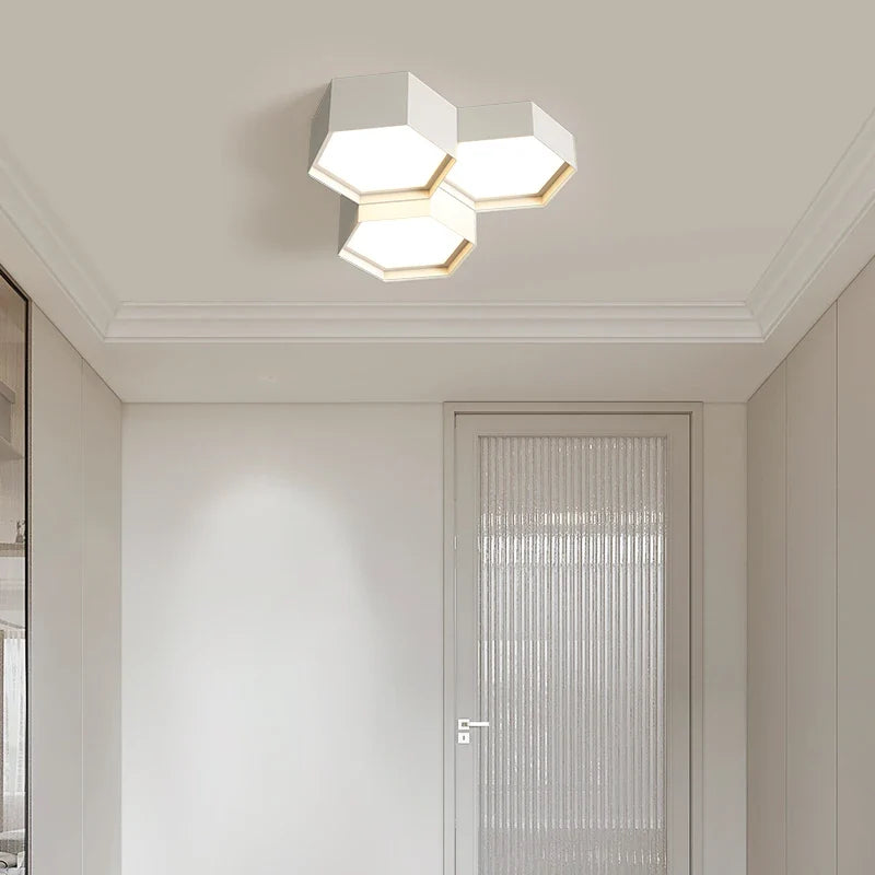 Plafonnier modernes simples créatifs minimalistes Évrard Sérénade en Aluminium - Simplicité & Caractère au Quotidien