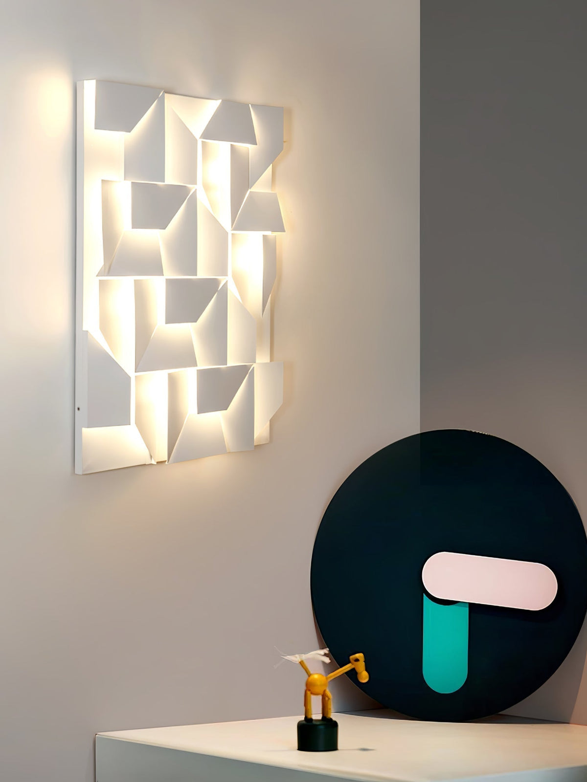 Arthaen Shadows Grand Sconce Wall lamp - Neutralighting