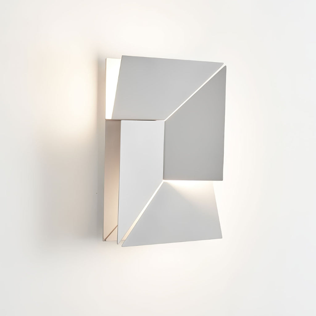Arthaen Shadows Grand Sconce Wall lamp - Neutralighting