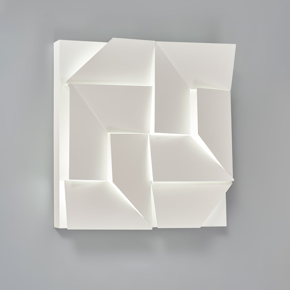 Arthaen Shadows Grand Sconce Wall lamp - Neutralighting