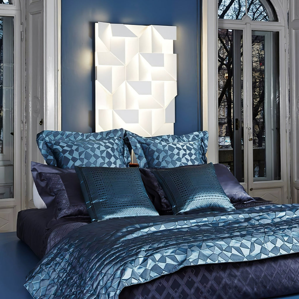Arthaen Shadows Grand Sconce Wall lamp - Neutralighting