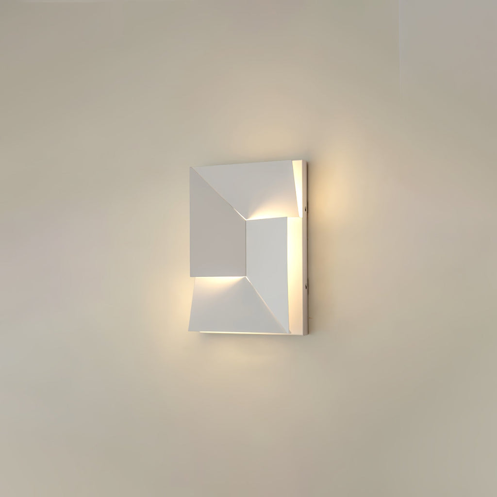 Arthaen Shadows Grand Sconce Wall lamp - Neutralighting