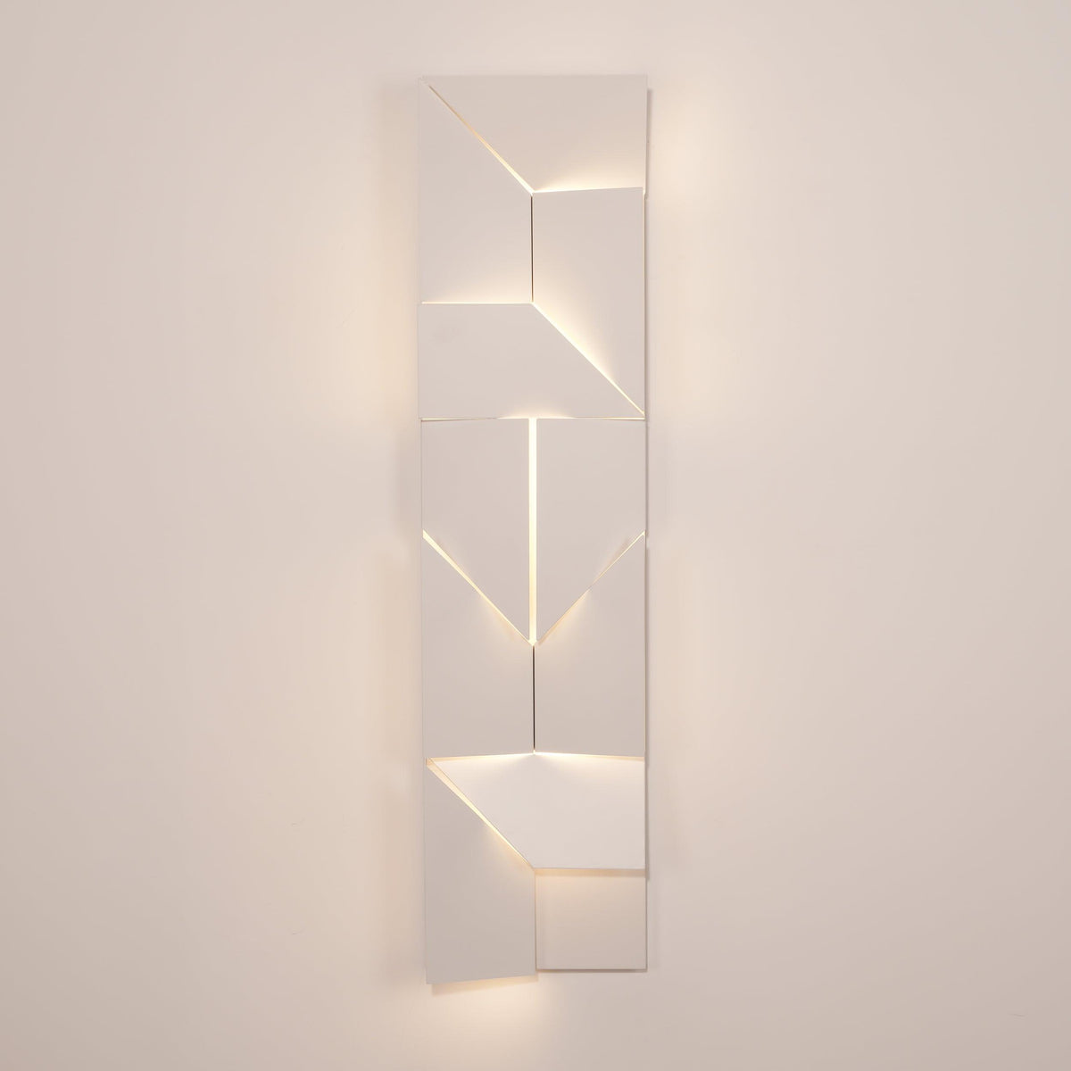 Arthaen Shadows Grand Sconce Wall lamp - Neutralighting
