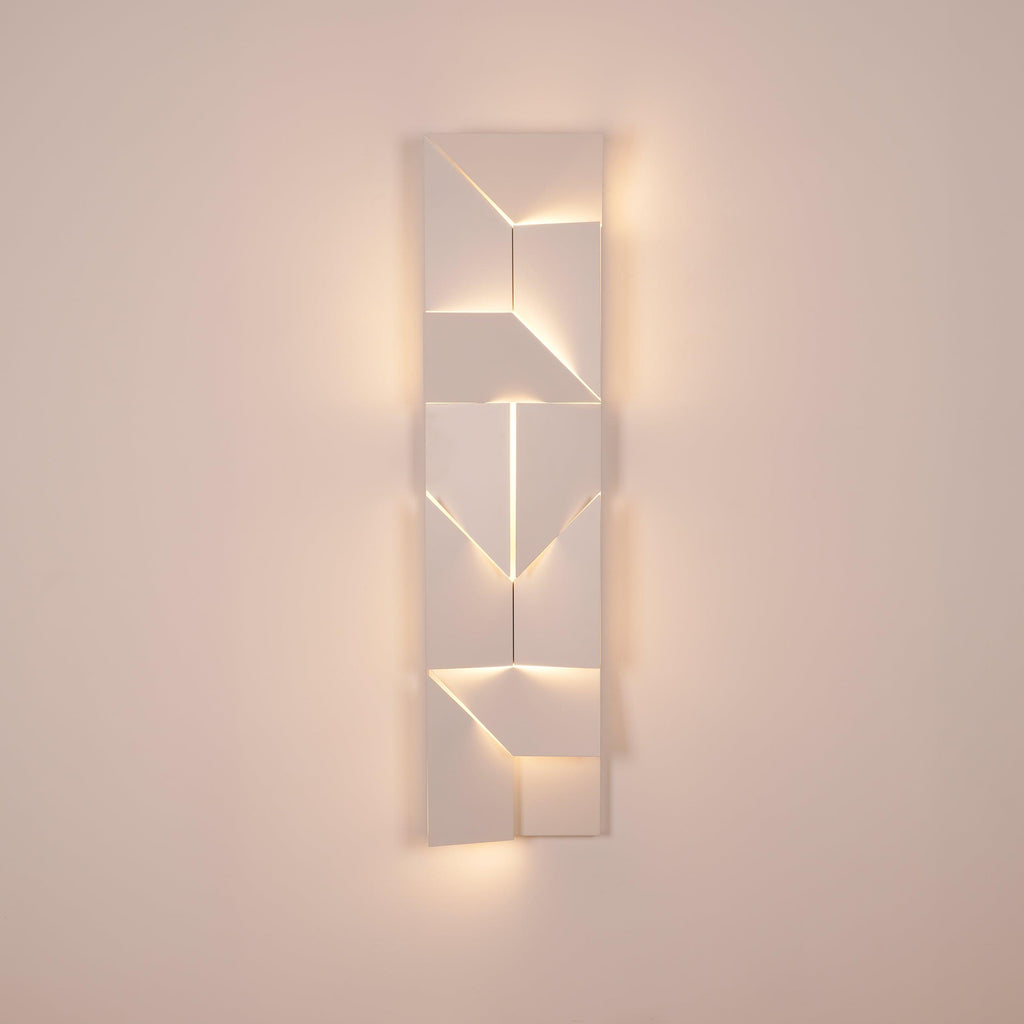 Arthaen Shadows Grand Sconce Wall lamp - Neutralighting