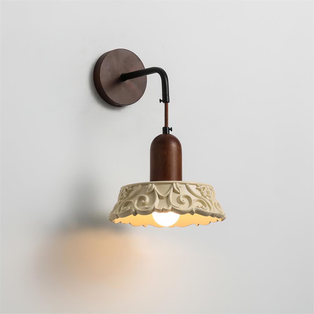 Virelli Applique Murale Abat-jour en Résine Sculptée Bras en Bois de Noyer Vintage - Neutralighting