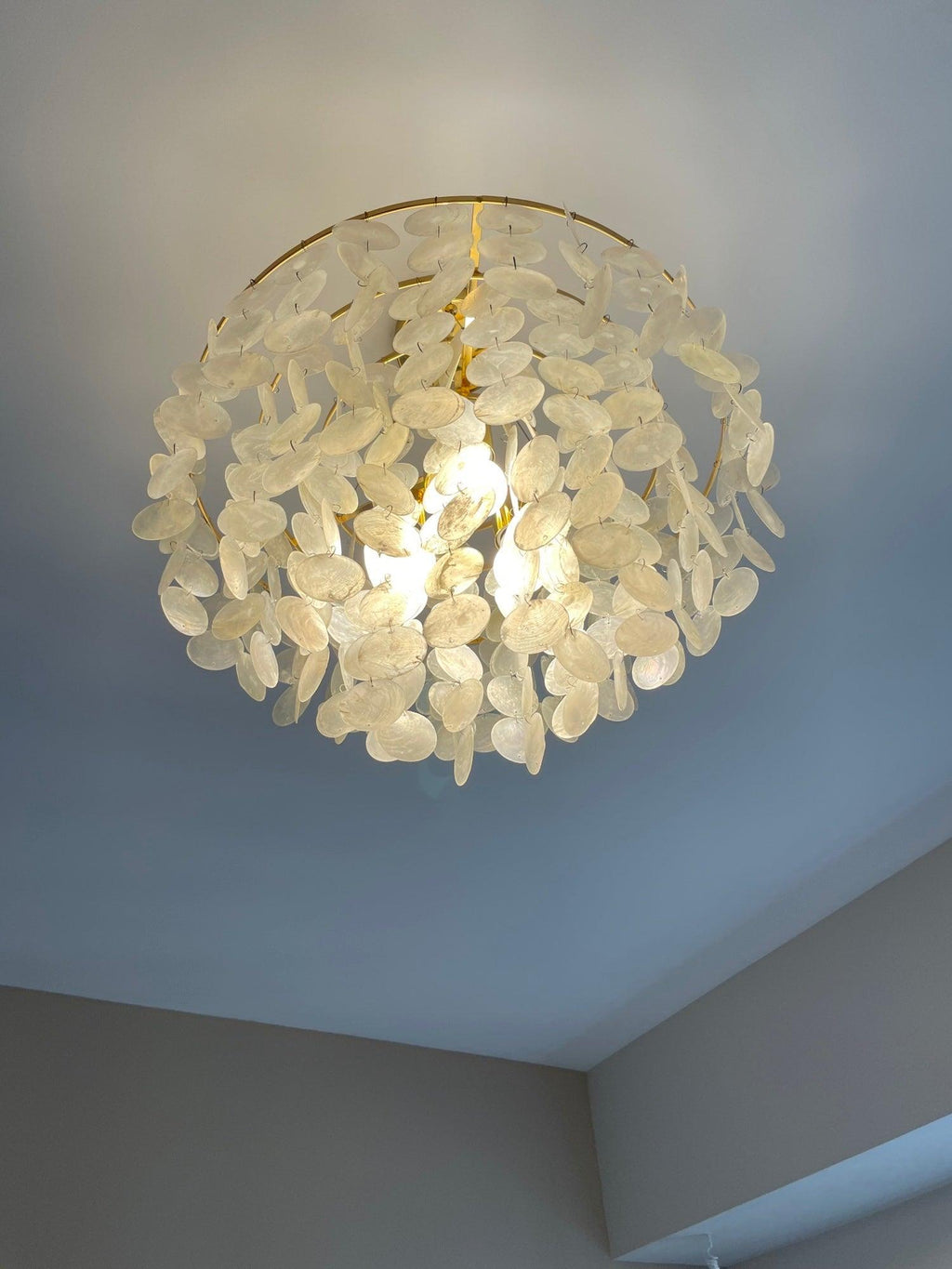 Esileth Postmoderne Luxe Coquille Carillon Lustre - Neutralighting