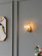 Respected Applique Murale en Verre et Laiton Premium - Neutralighting