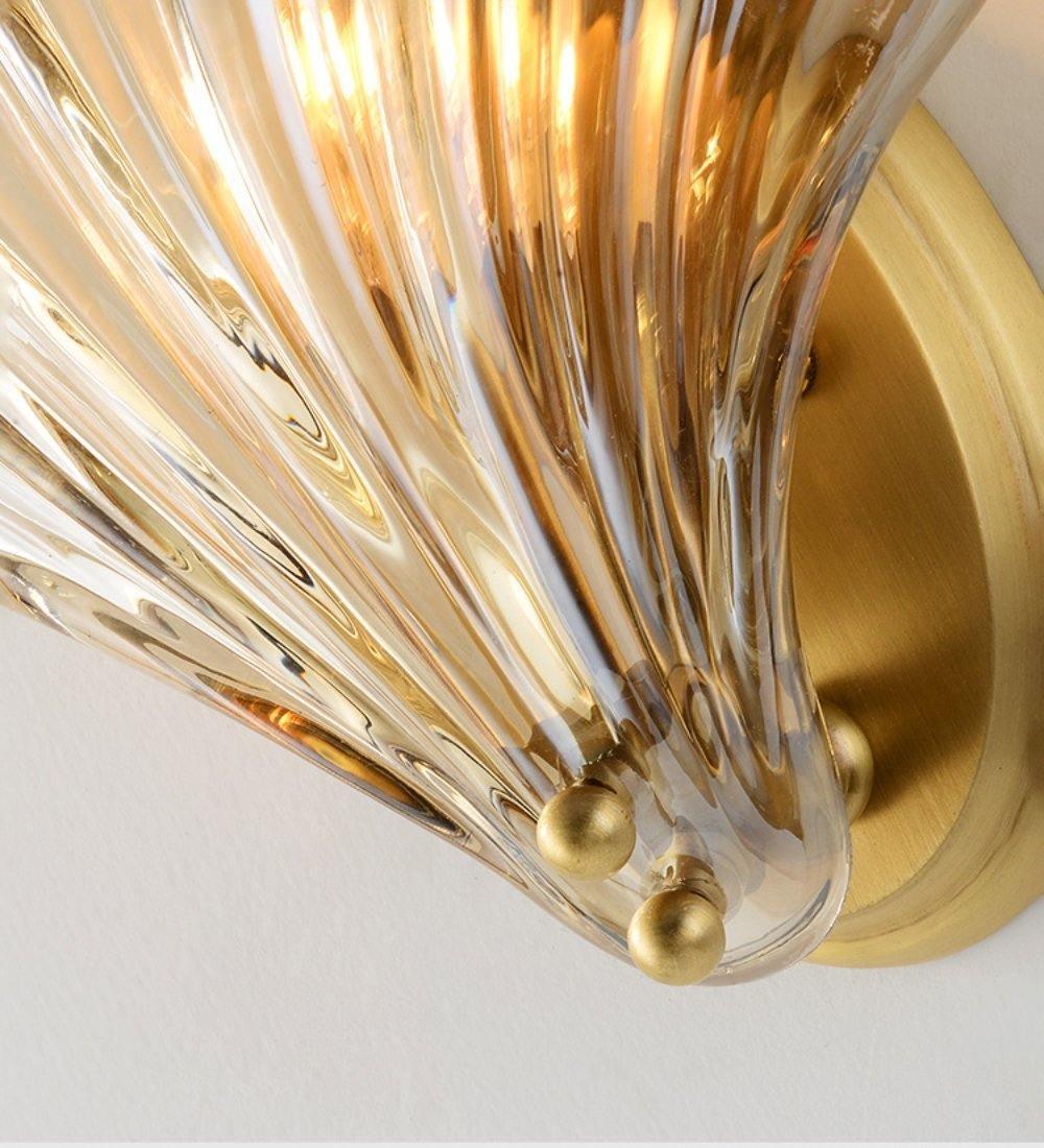 Respected Applique Murale en Verre et Laiton Premium - Neutralighting