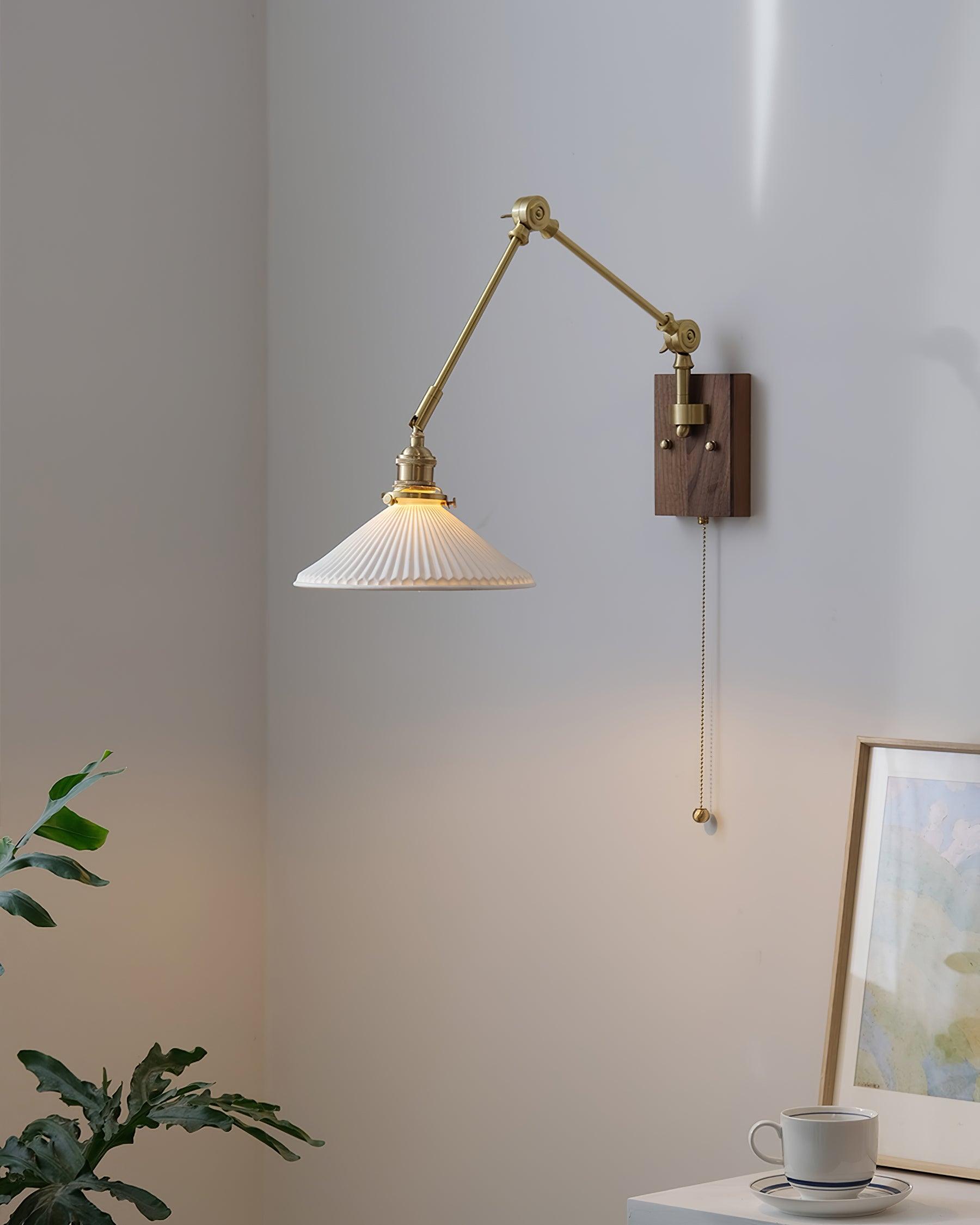 Sona Applique Murale Vintage en Noyer - Neutralighting
