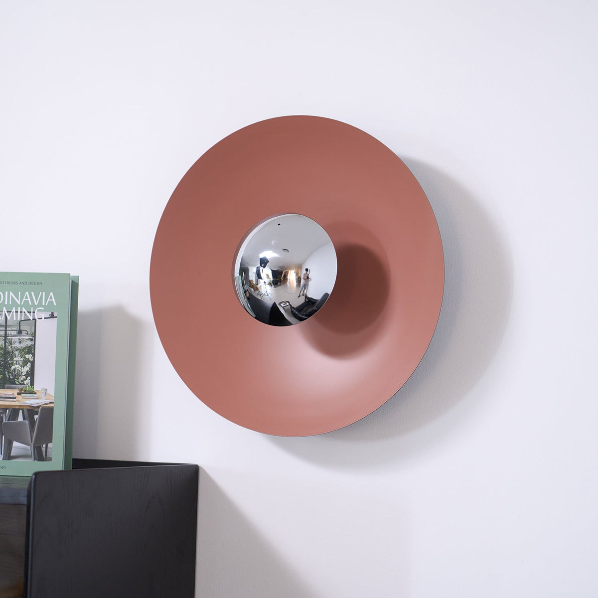 Erlirora Simplicity Glow Plug-in Wall Light - Neutralighting