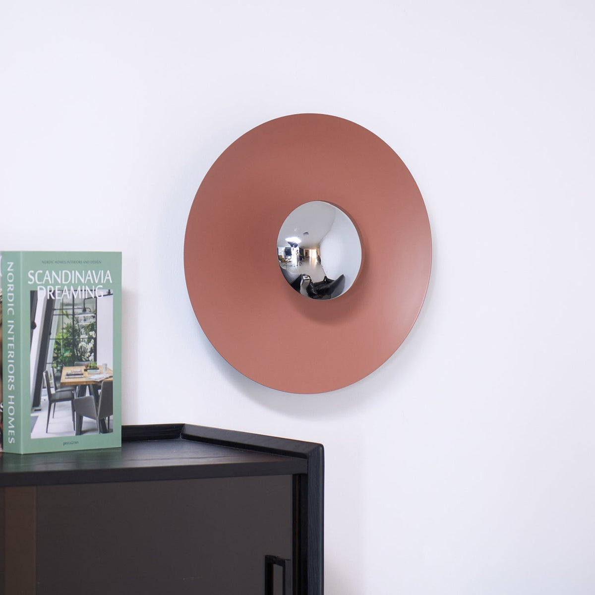 Erlirora Simplicity Glow Plug-in Wall Light - Neutralighting