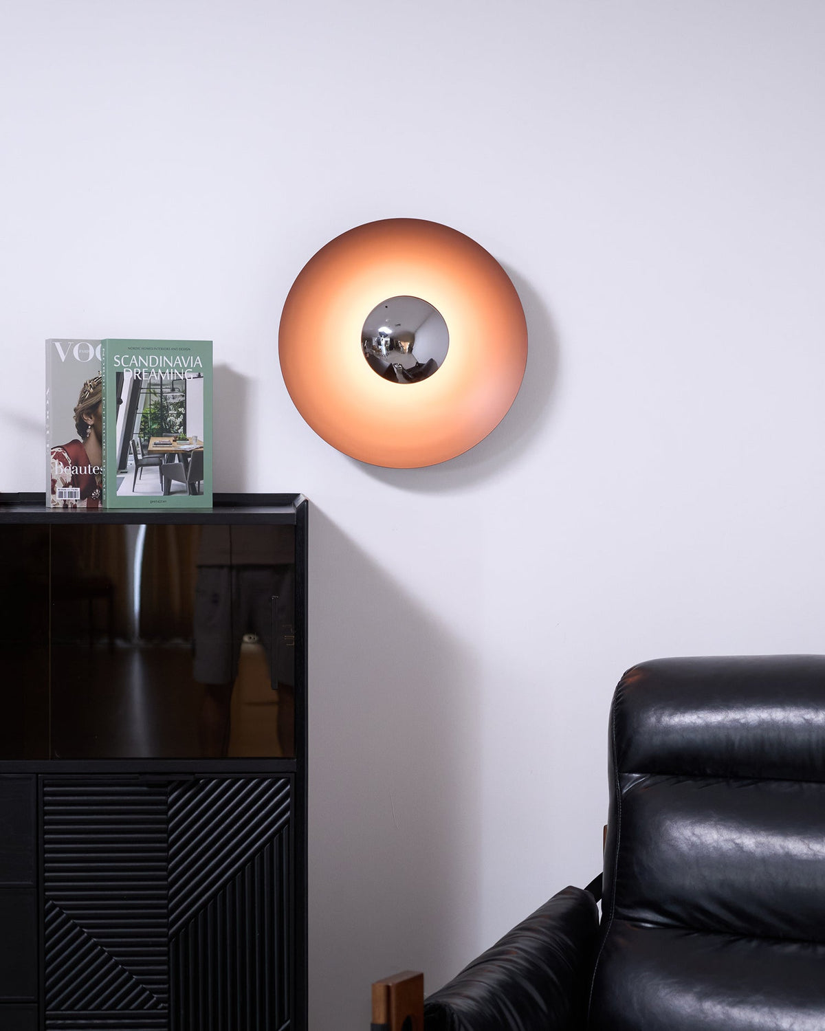 Erlirora Simplicity Glow Plug-in Wall Light - Neutralighting
