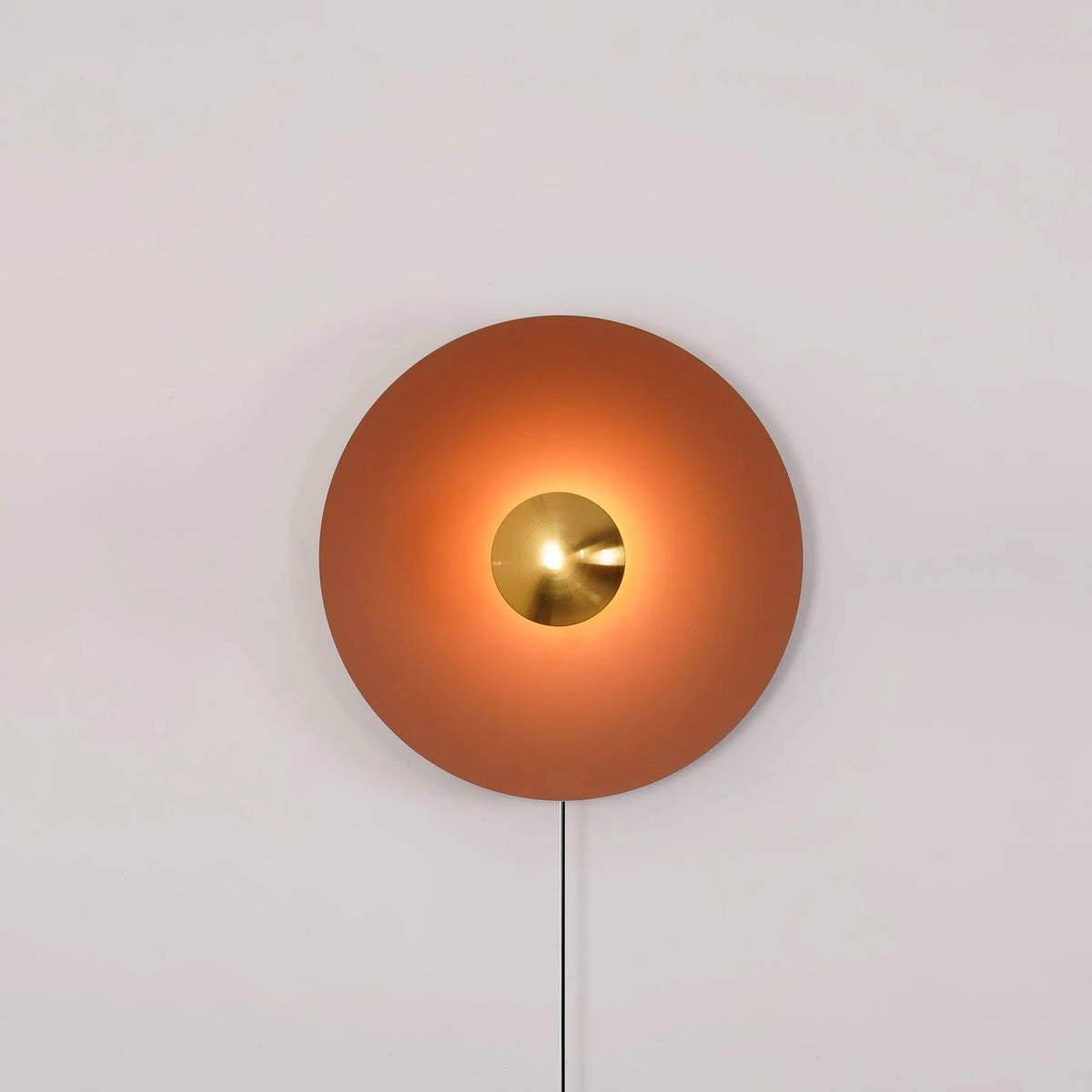 Erlirora Simplicity Glow Plug-in Wall Light - Neutralighting