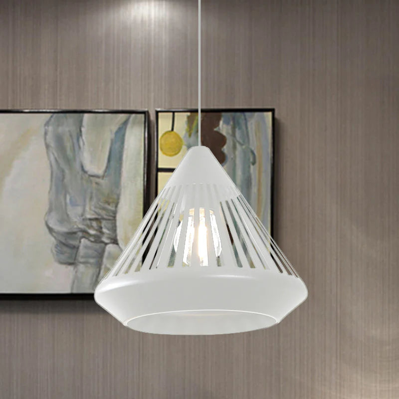 Arisha Moderne Minimaliste Lustre Métal Chambre À Coucher - Neutralighting