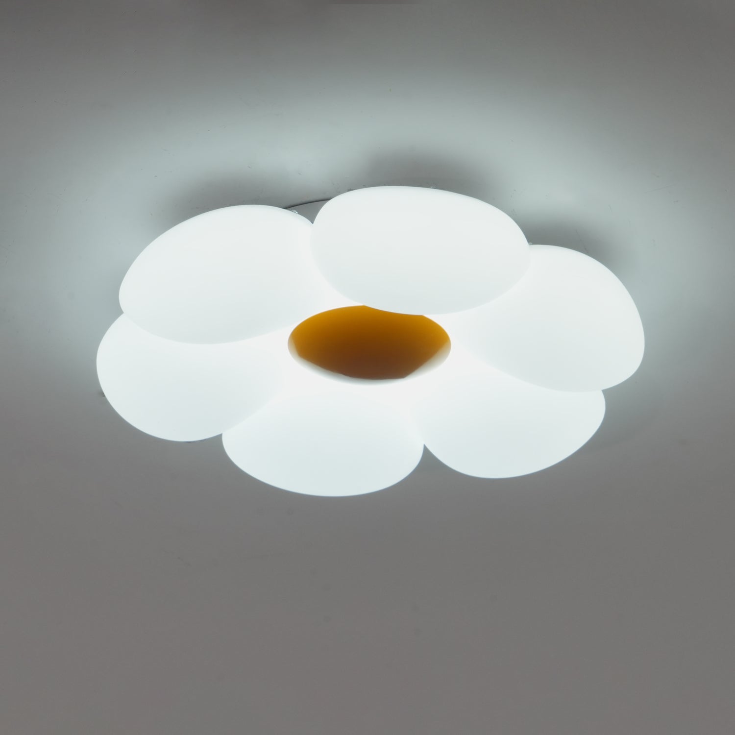 Solara Plafonnier Fleur à Six Pétales pour Chambre d'Enfant - Neutralighting