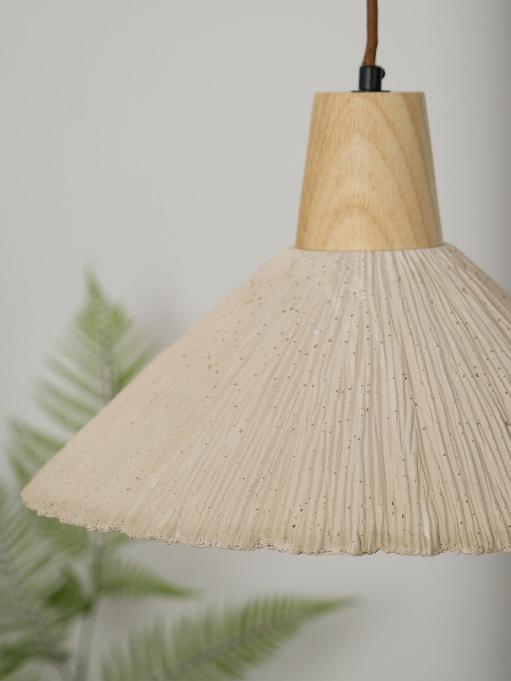 Suspension Bois Dessus Texturé Ciment Abat-jour Gris Naturel Japandi - Neutralighting