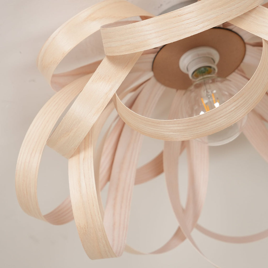 Veylo Lustra Plafonnier Ruban en Bois Élégant - Neutralighting