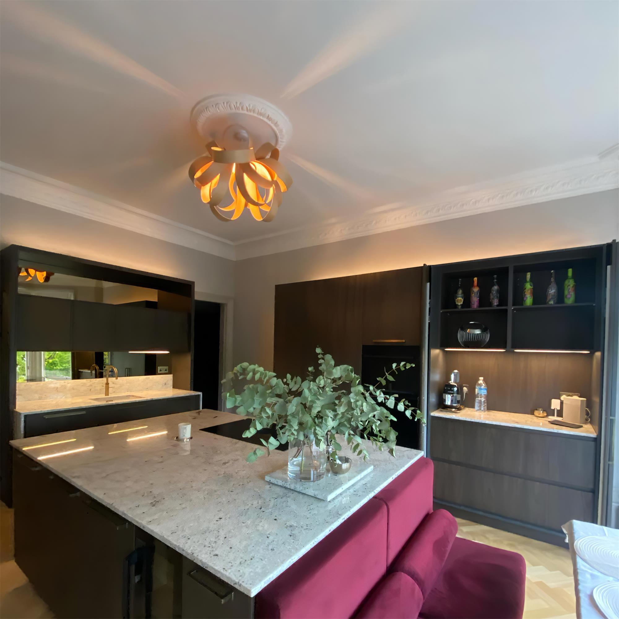 Veylo Lustra Plafonnier Ruban en Bois Élégant - Neutralighting