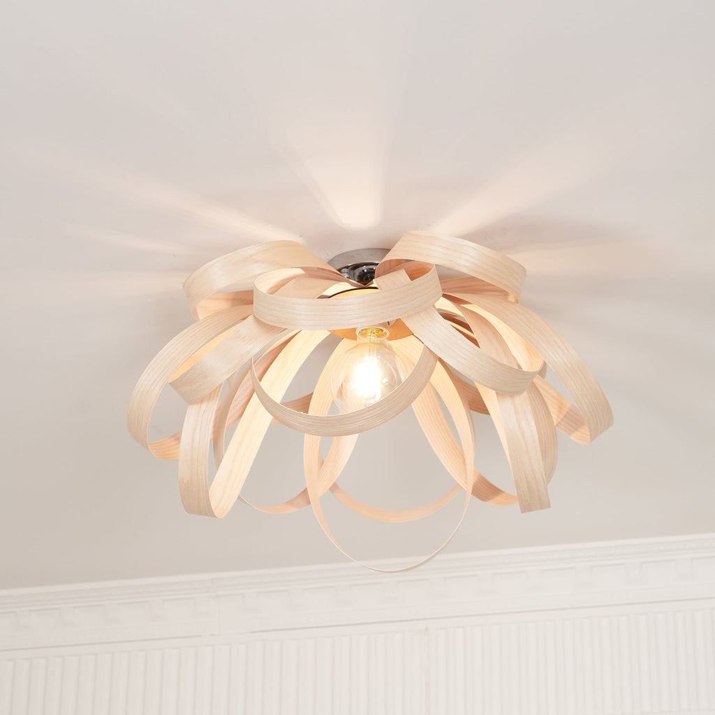 Veylo Lustra Plafonnier Ruban en Bois Élégant - Neutralighting