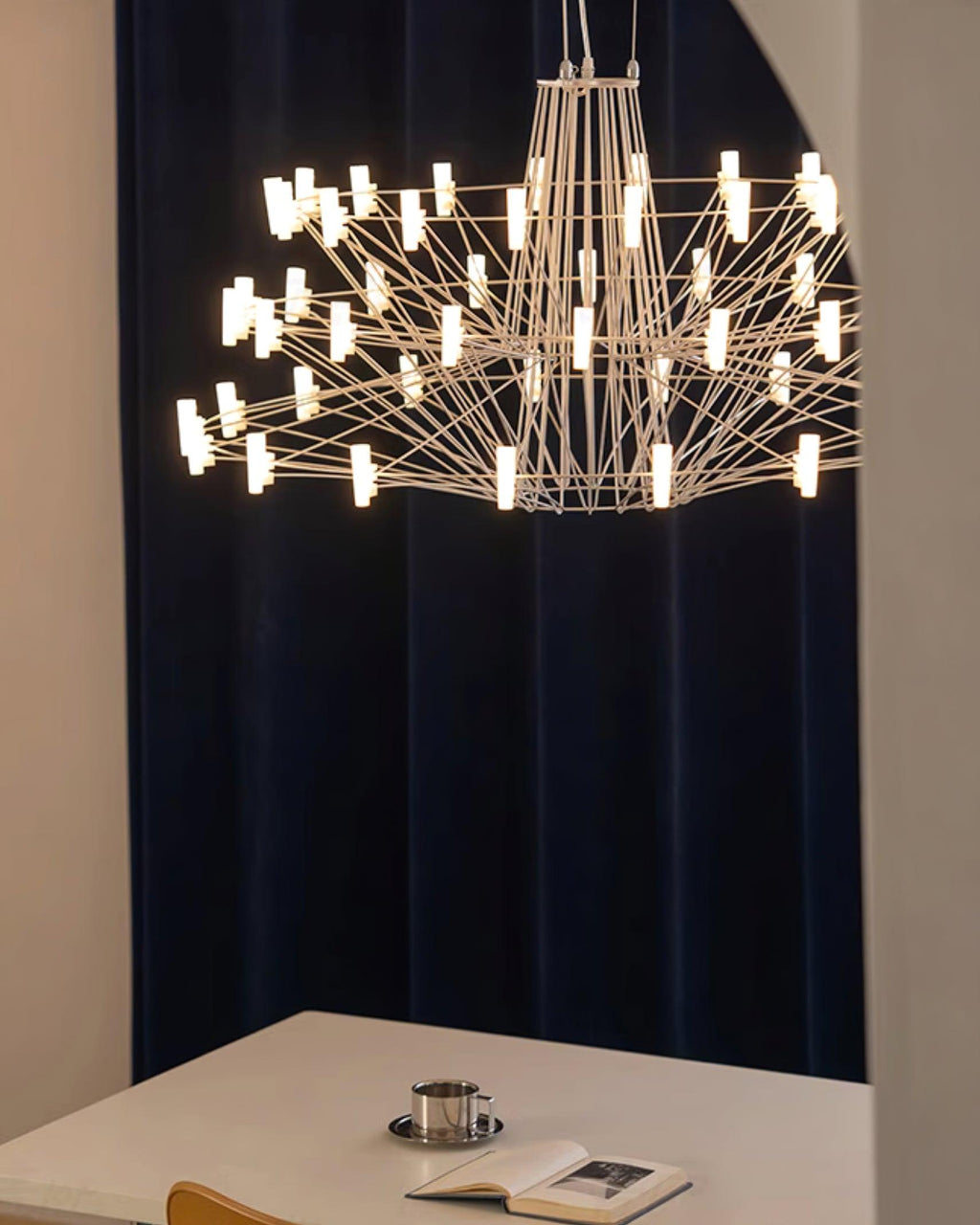 Lustra Chandelier Acrylique Moderne Ballet Céleste - Neutralighting