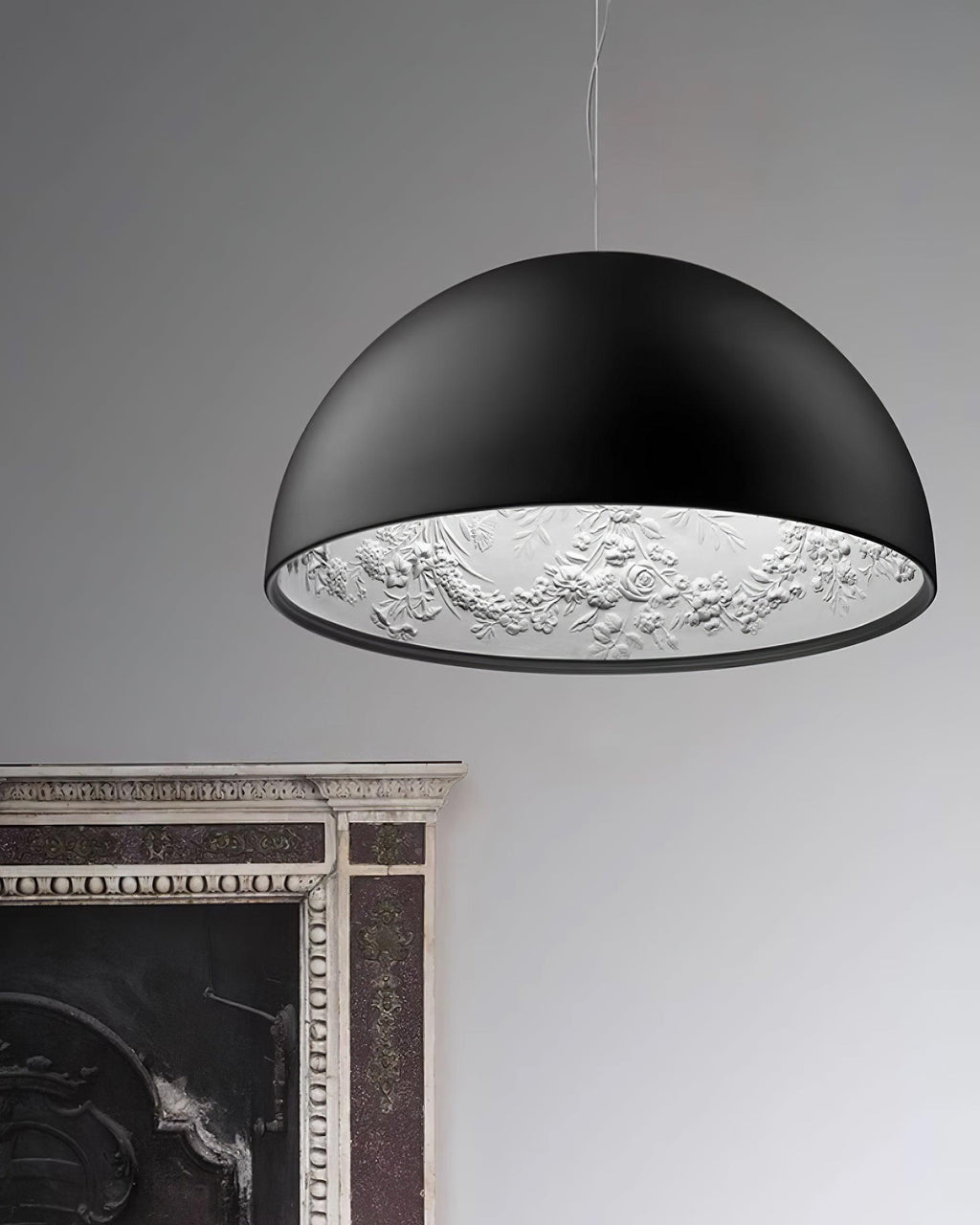 Lampe Pendante Dôme Noir avec Intérieur en Plâtre Embossé Élégant - Neutralighting