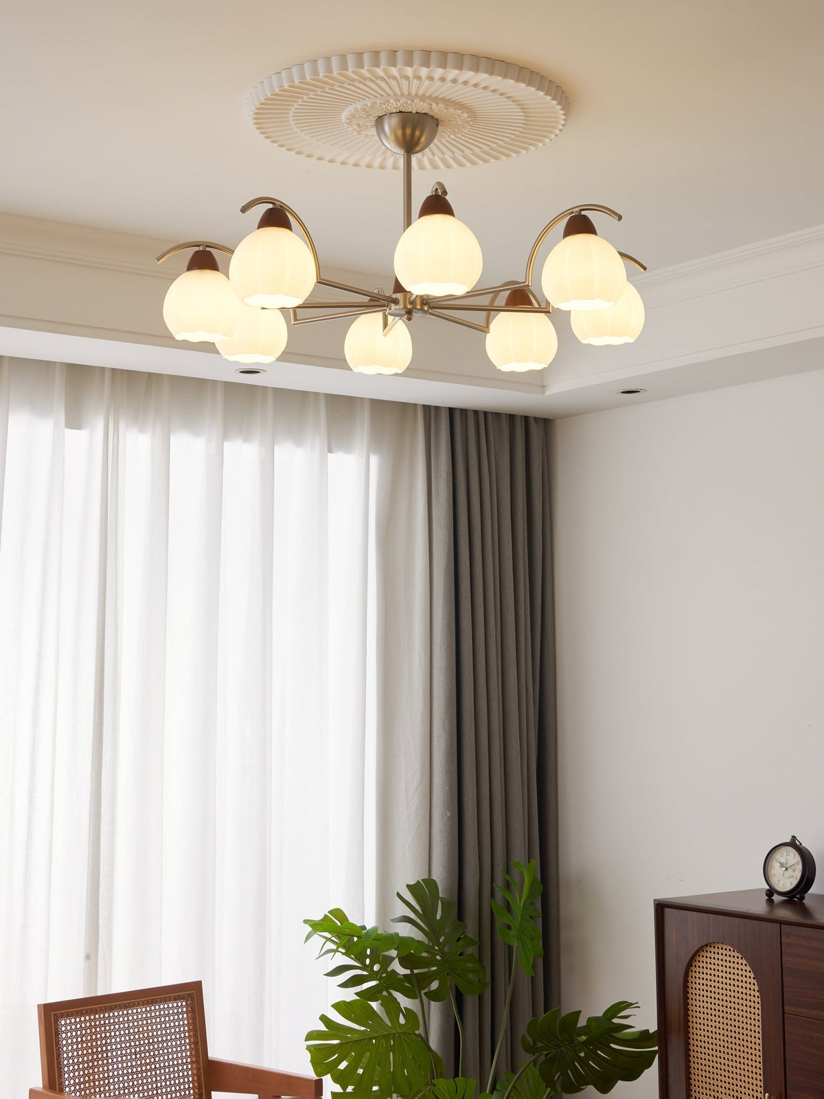 Ilaeiel Chandelier Bois Verre Élégance Traditionnelle Bloom - Neutralighting
