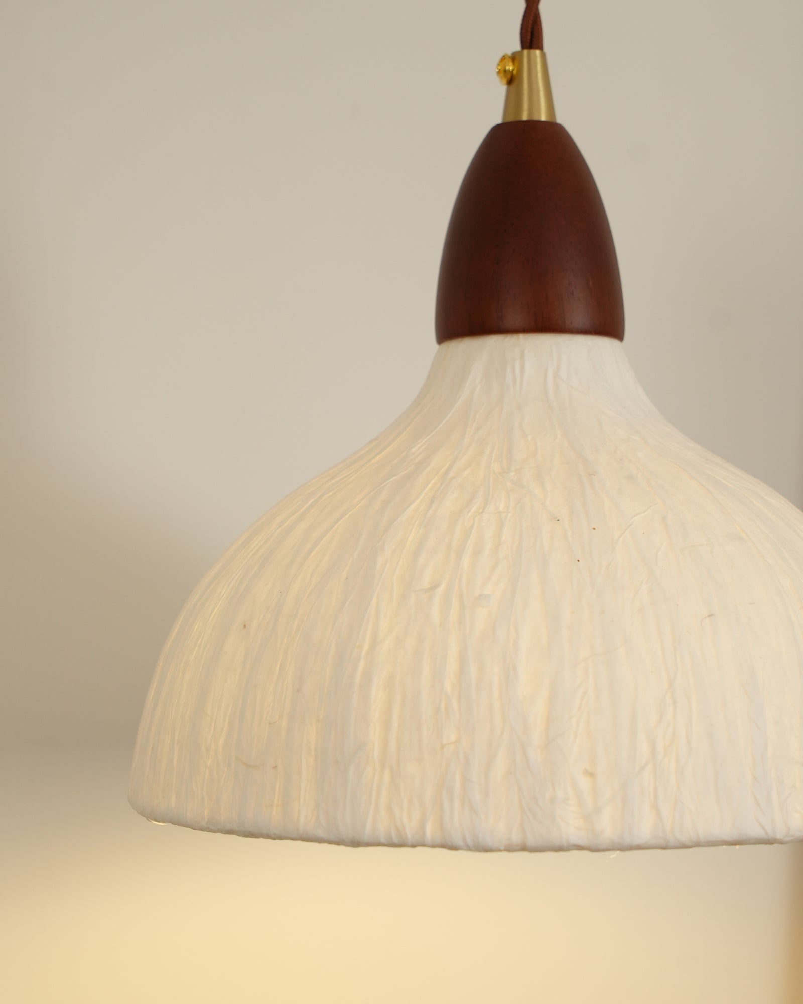 Vitheos Applique Murale en Bois Noyer Naturel Élégante - Neutralighting