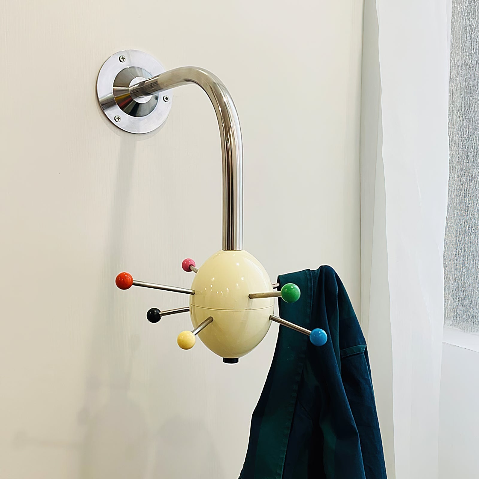 Sputnik Porte-Manteau Mural avec Crochets Colorés pour Couloir Moderne - Neutralighting