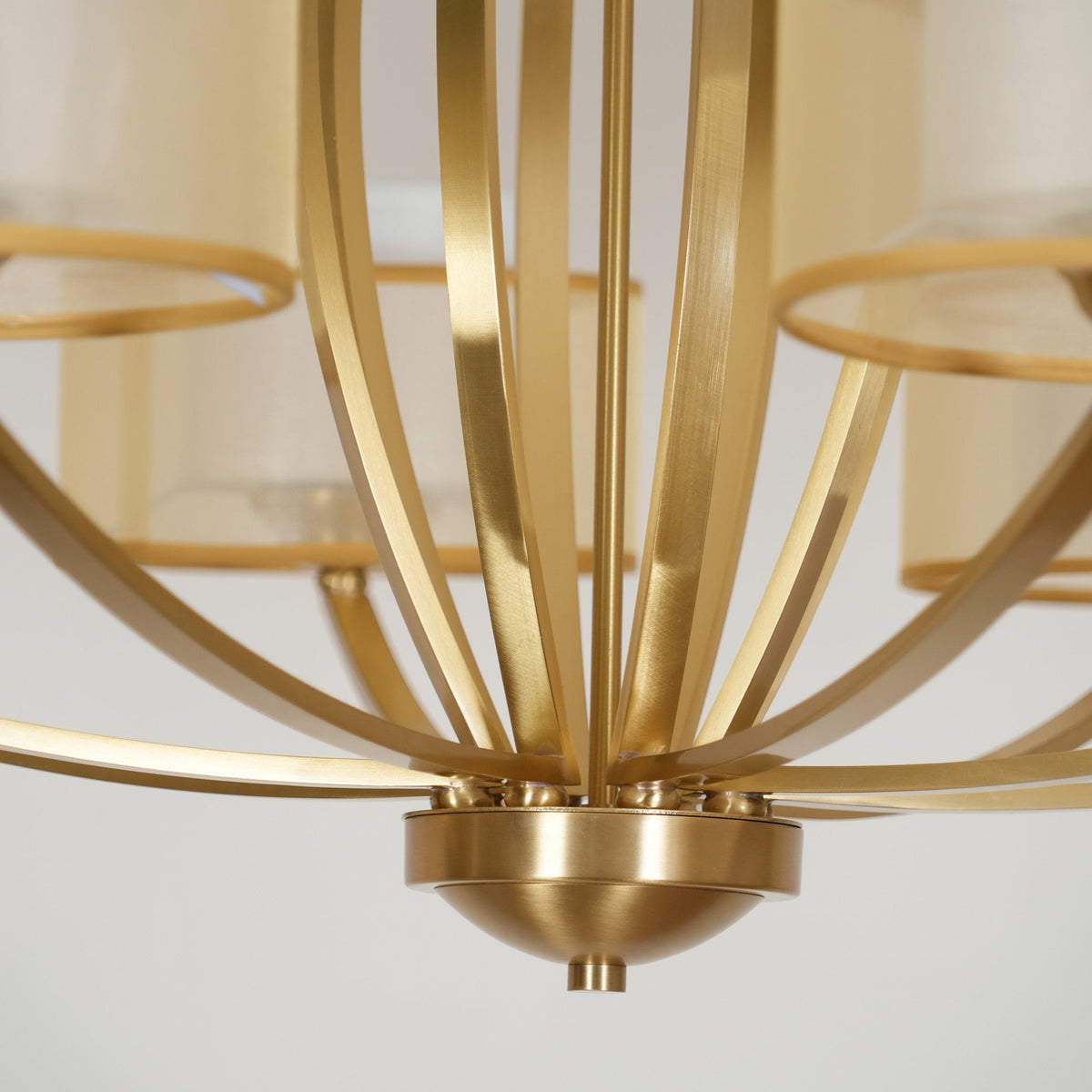 Lyvelus Postmodern Luxe Laiton Tissu Lustre - Neutralighting