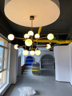 Lustra Chandelier Stilnovo en Laiton Noir et Verre - Neutralighting