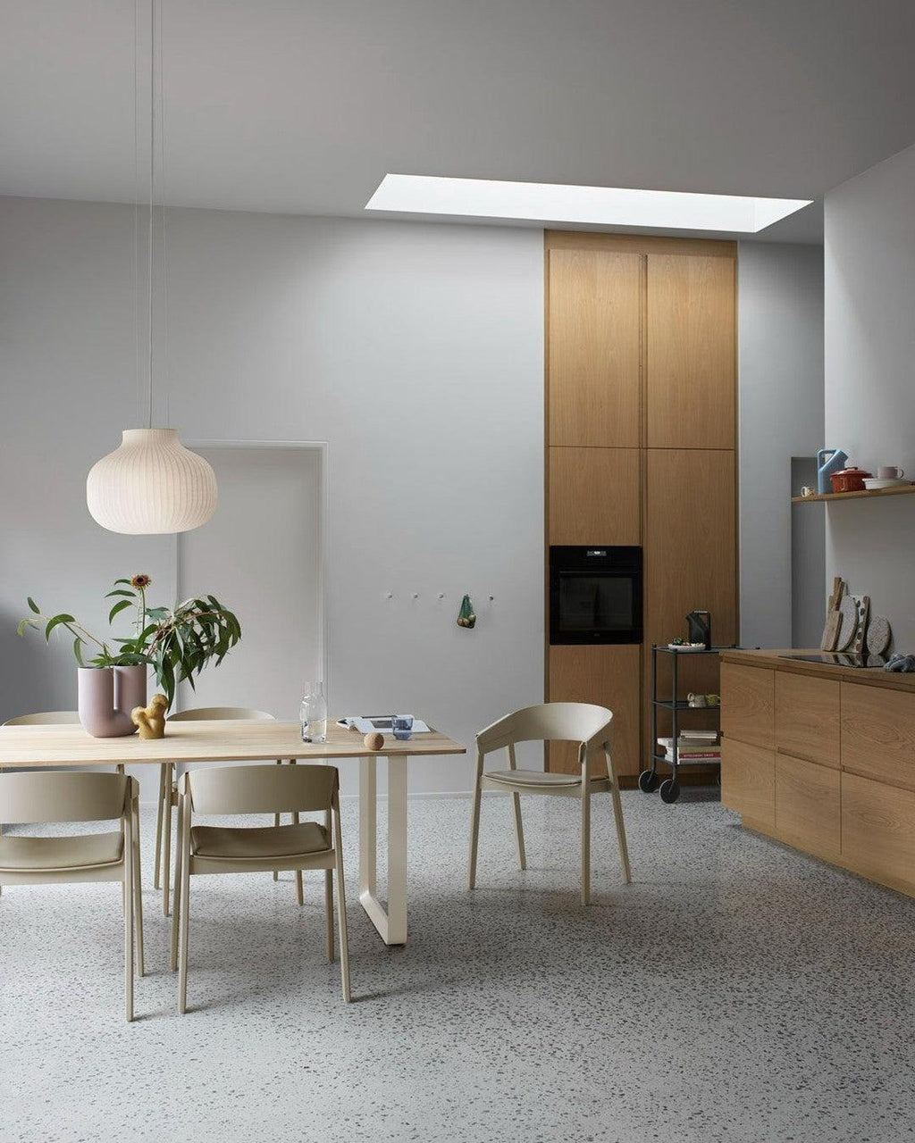 Lampe Pendante Abat-jour en Soie Pliée Courbée Moderne Minimaliste - Neutralighting